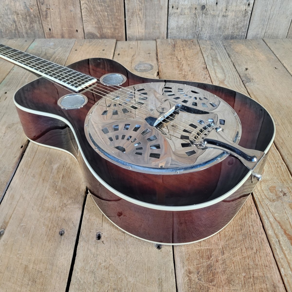 Recording King RR-50-VS Round Neck Resonator Guitar w/ Hard Case - Mahar's Vintage Guitars