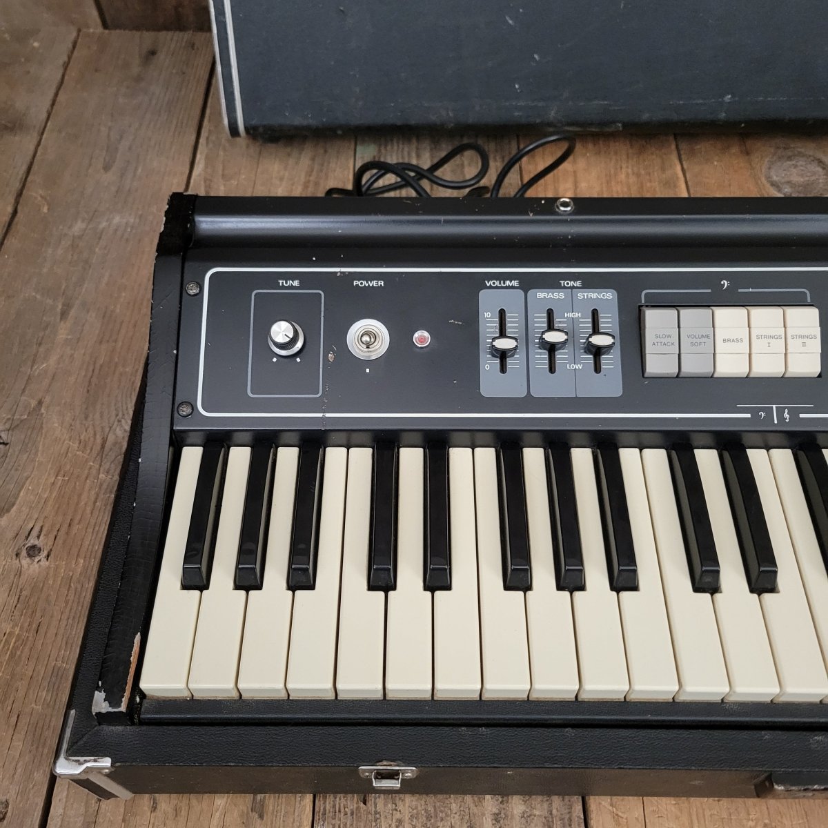 Roland RS - 101 Brass and Strings Analog Synthesizer 1975 - 1976 - Mahar's Vintage Guitars
