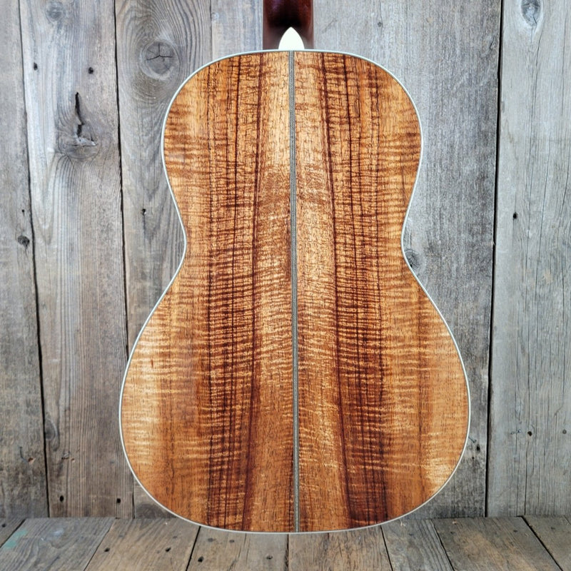 Santa Cruz 00 Cedar & AAAA Koa 2024 w/ K&K Trinity System Deep Body - Mahar's Vintage Guitars