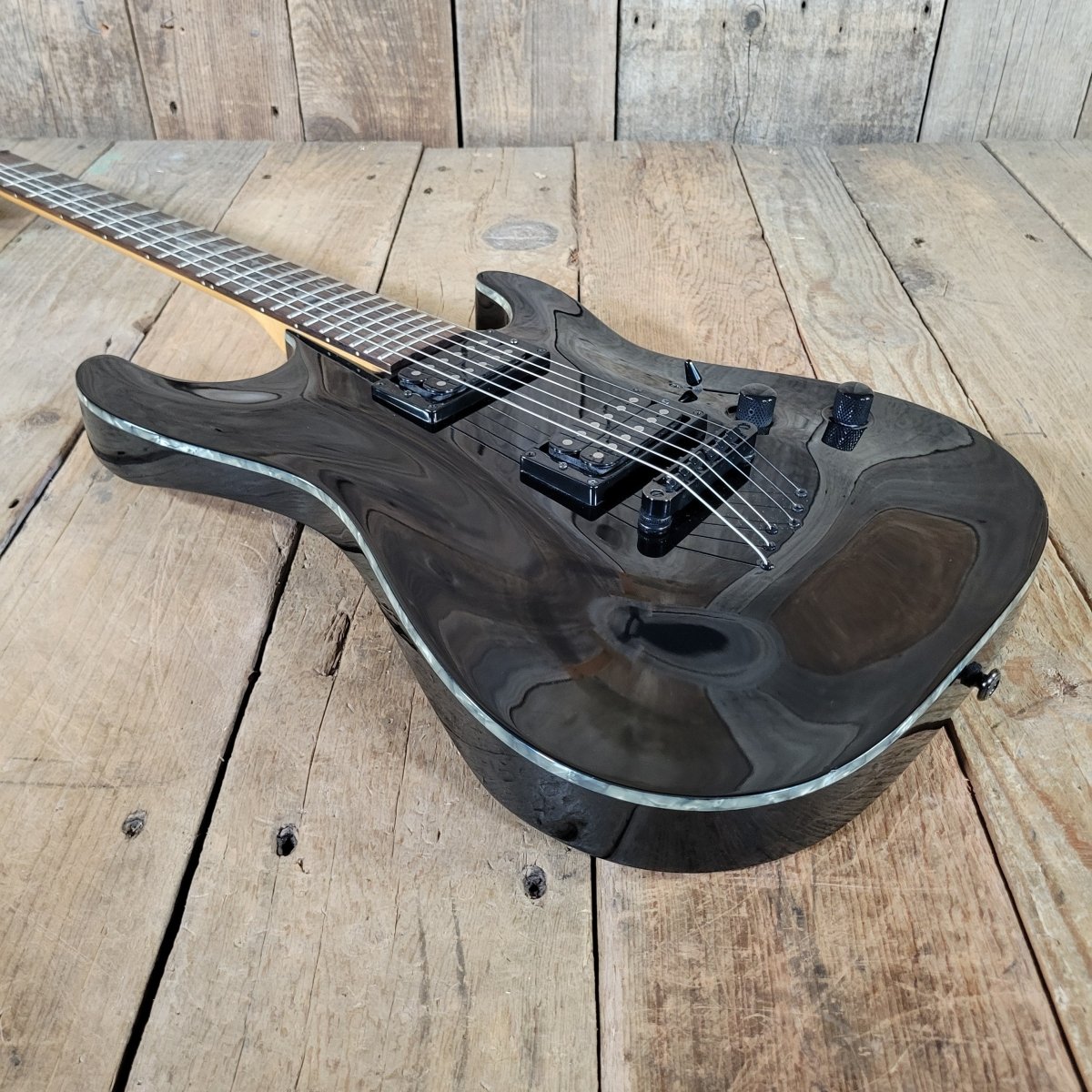 Schecter HotRod 39 with gig bag 2009 - Mahar's Vintage Guitars