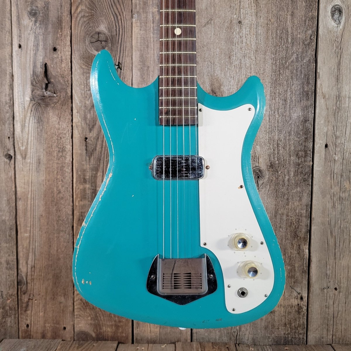 Silvertone 1413L Turquoise 1960s - Mahar's Vintage Guitars