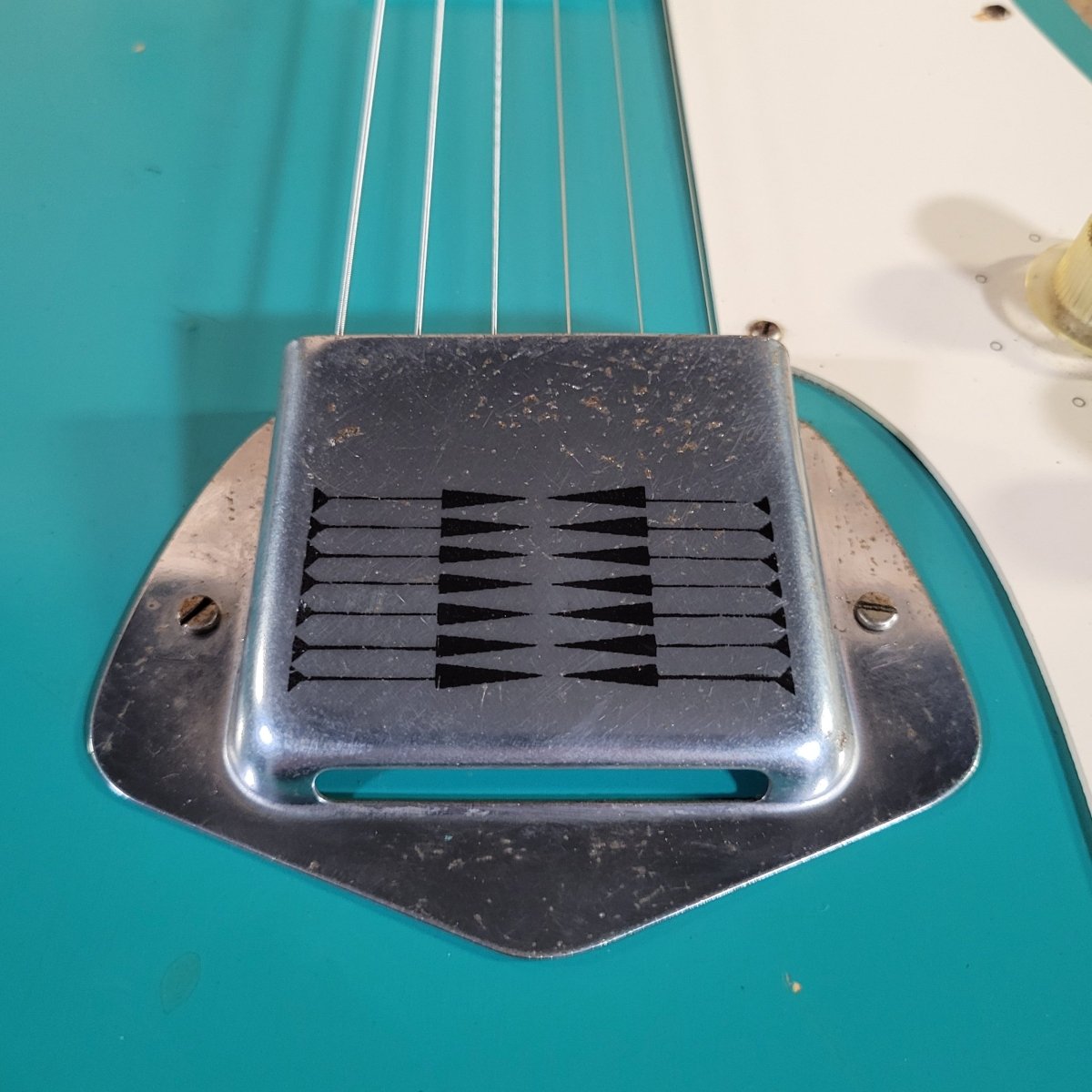 Silvertone 1413L Turquoise 1960s - Mahar's Vintage Guitars