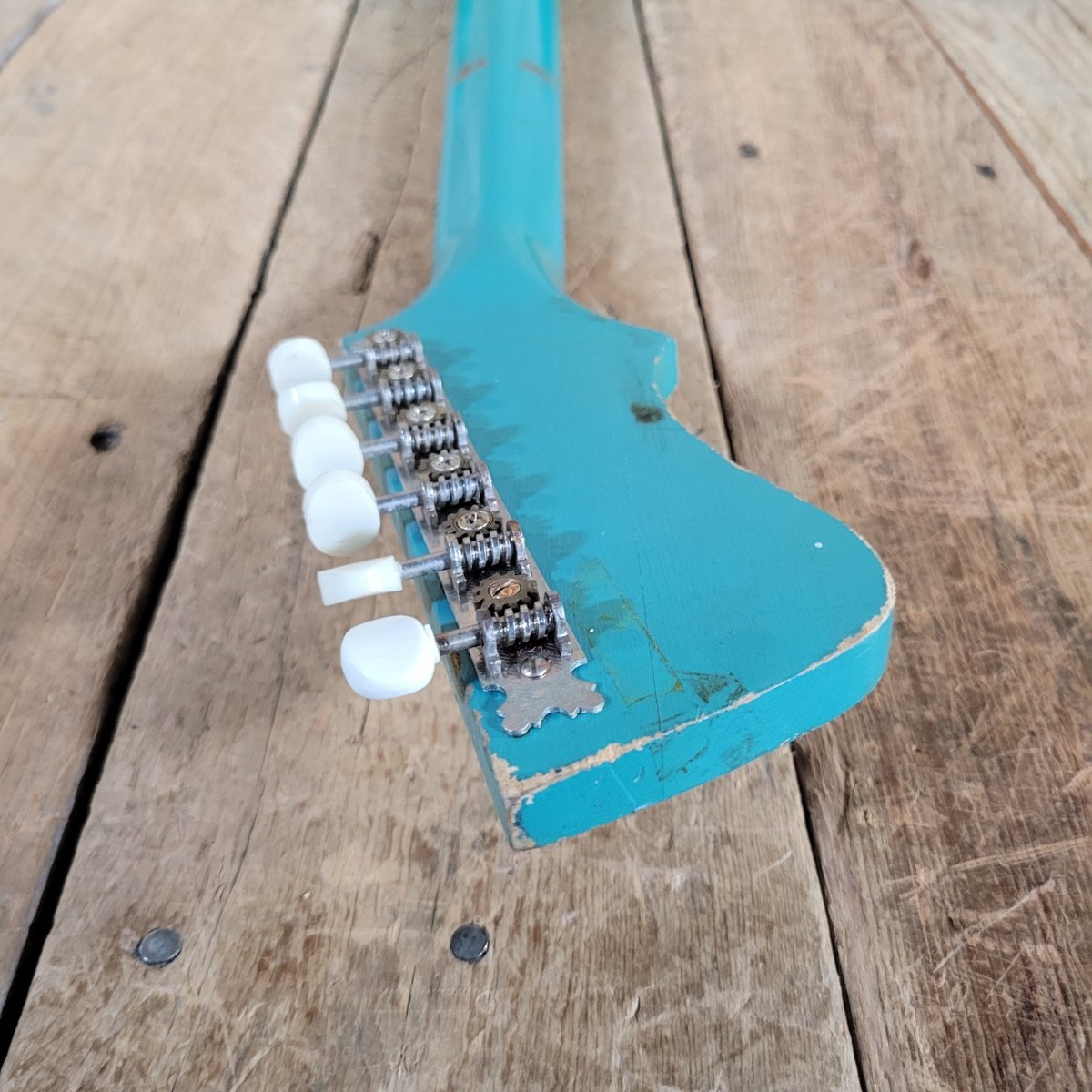 Silvertone 1413L Turquoise 1960s - Mahar's Vintage Guitars