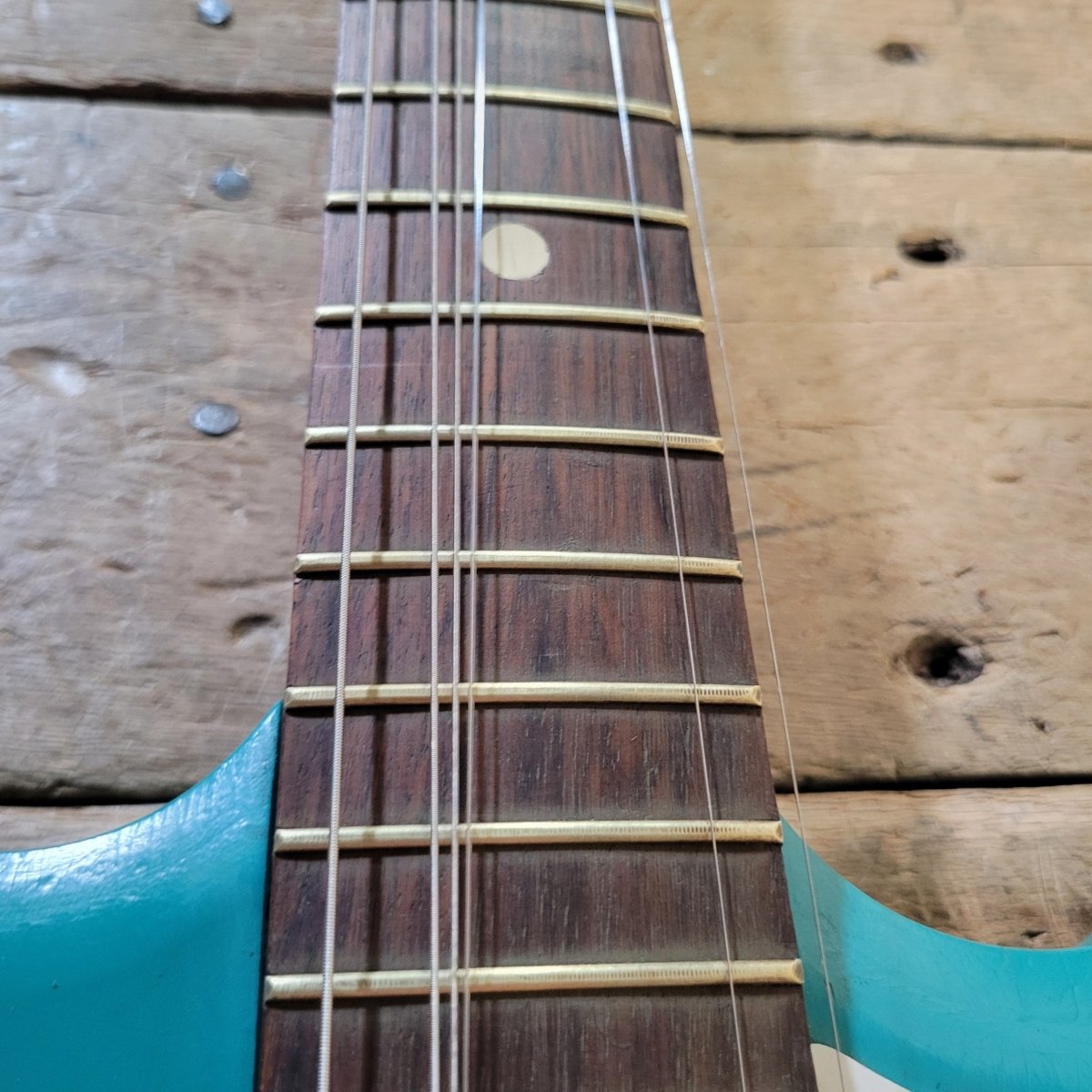 Silvertone 1413L Turquoise 1960s - Mahar's Vintage Guitars