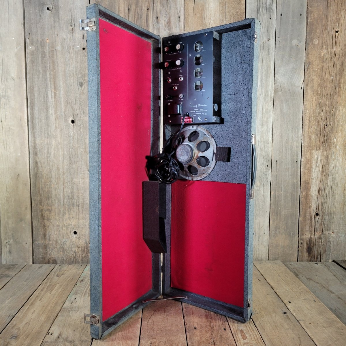 Silvertone 1457 Amp - in - Case 1960s – Case Only w/ Working Amp - Mahar's Vintage Guitars