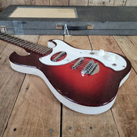 Silvertone 1964 Model 1457 With Tremolo Model Amp In Case - Mahar's Vintage Guitars