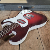 Silvertone 1964 Model 1457 With Tremolo Model Amp In Case - Mahar's Vintage Guitars