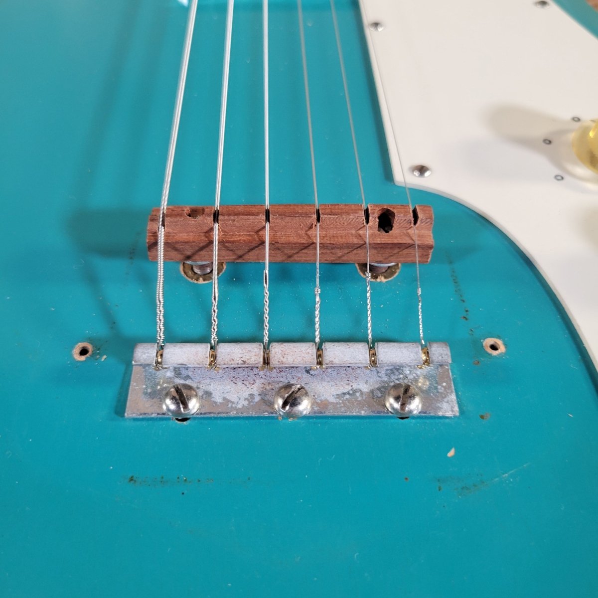 Silvertone 1965 1413L Turquoise Super Clean Perfect Neck w/ Orig Gig Bag - Mahar's Vintage Guitars