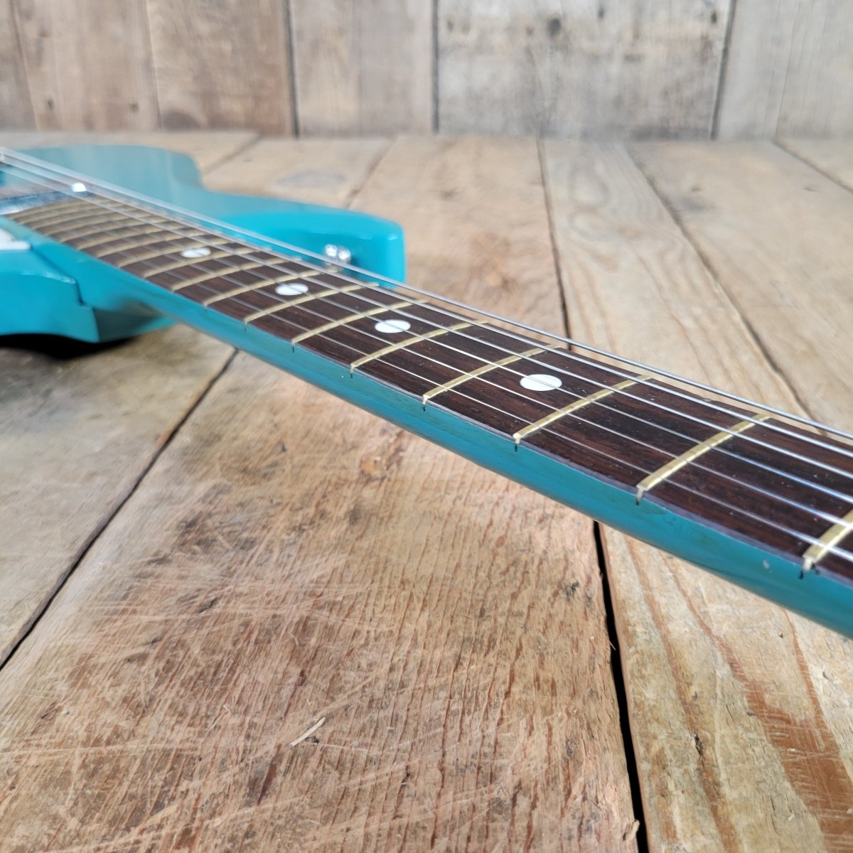 Silvertone 1965 1413L Turquoise Super Clean Perfect Neck w/ Orig Gig Bag - Mahar's Vintage Guitars
