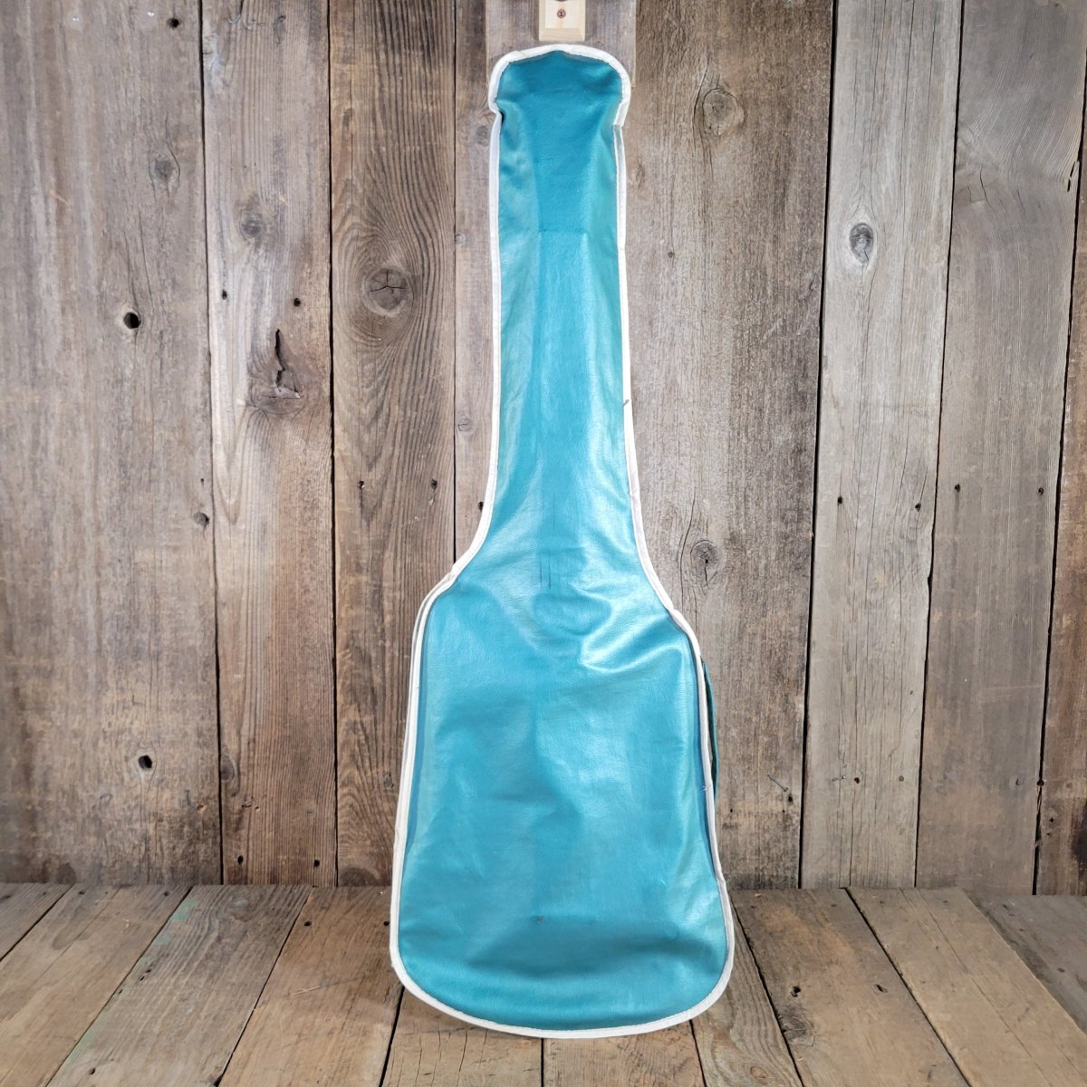 Silvertone 1965 1413L Turquoise Super Clean Perfect Neck w/ Orig Gig Bag - Mahar's Vintage Guitars