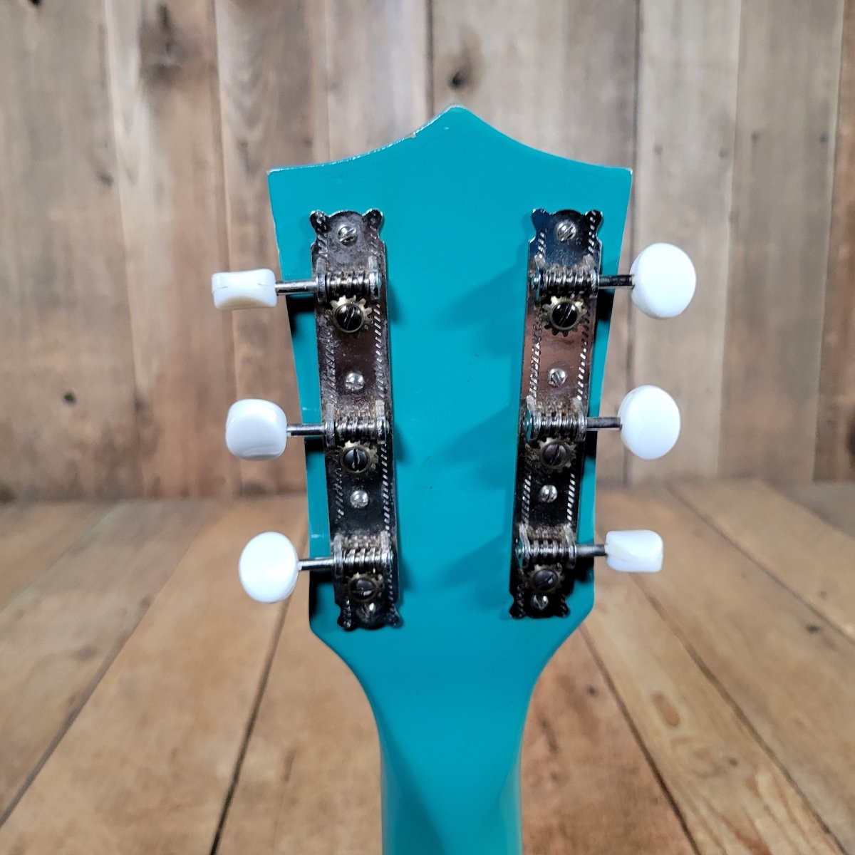Silvertone 1965 1413L Turquoise Super Clean Perfect Neck w/ Orig Gig Bag - Mahar's Vintage Guitars