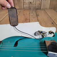 Silvertone 1965 1413L Turquoise Super Clean Perfect Neck w/ Orig Gig Bag - Mahar's Vintage Guitars