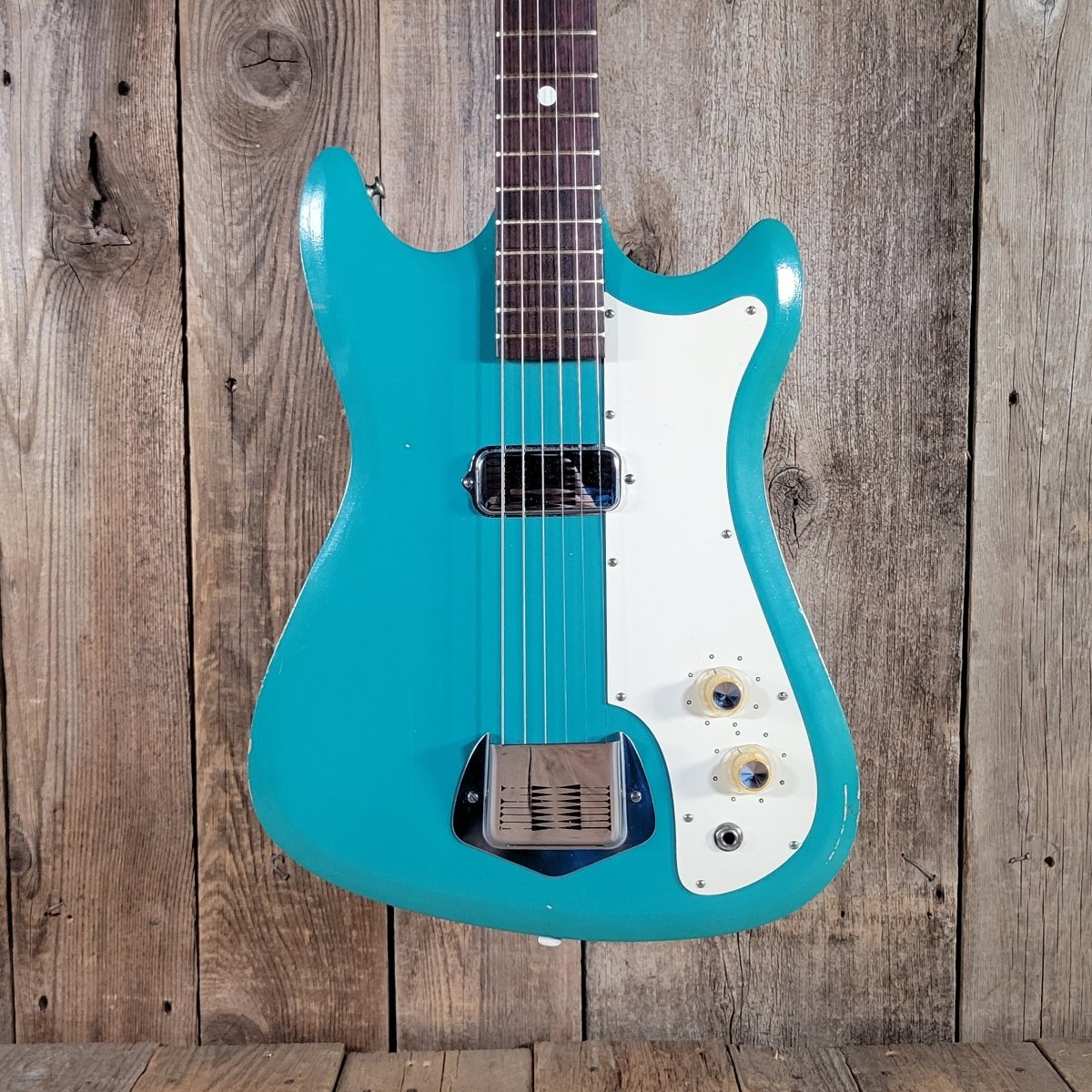 Silvertone 1965 1413L Turquoise Super Clean Perfect Neck w/ Orig Gig Bag - Mahar's Vintage Guitars