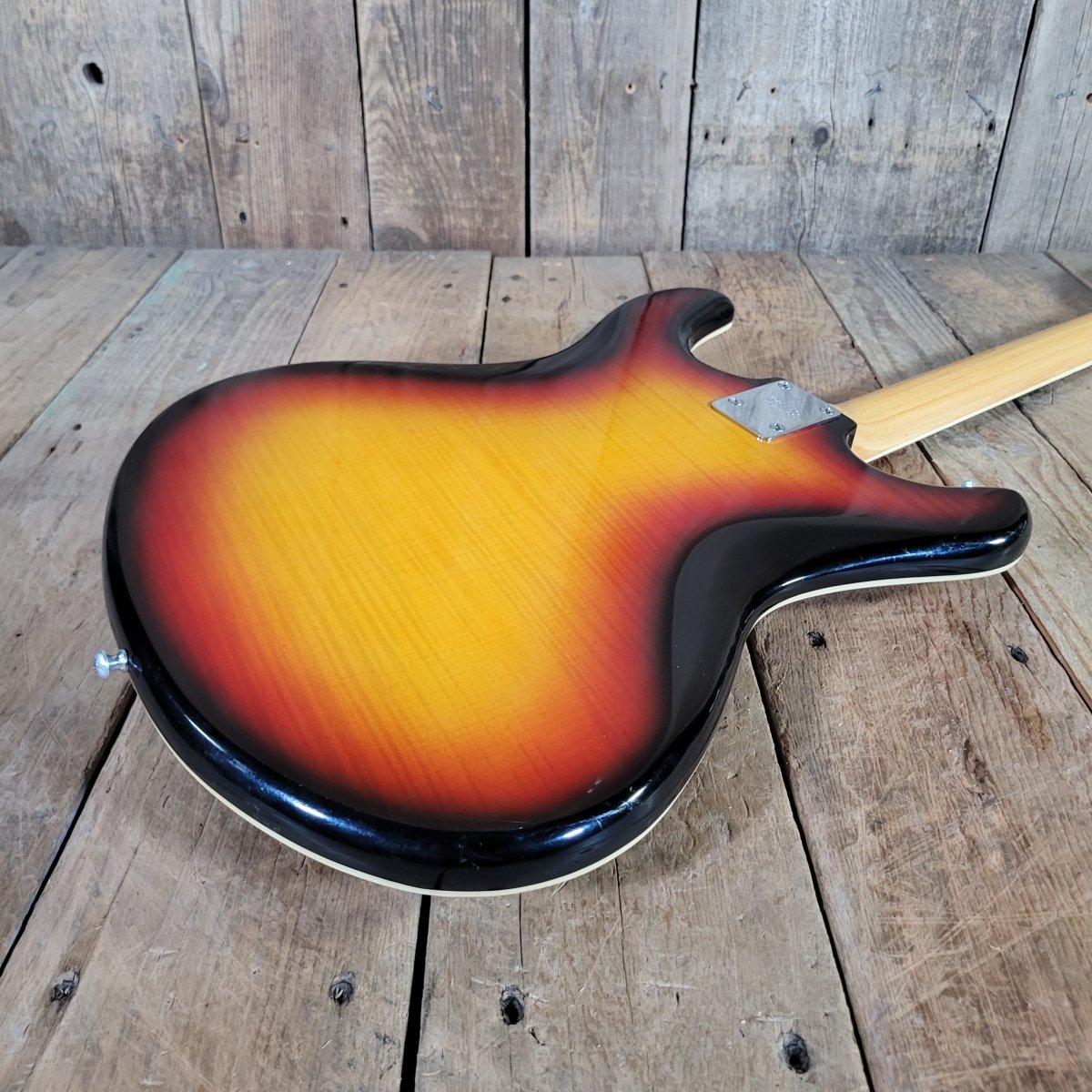 Silvertone Model 1445 Mosrite Style 1960s MIJ w/ original case - Mahar's Vintage Guitars