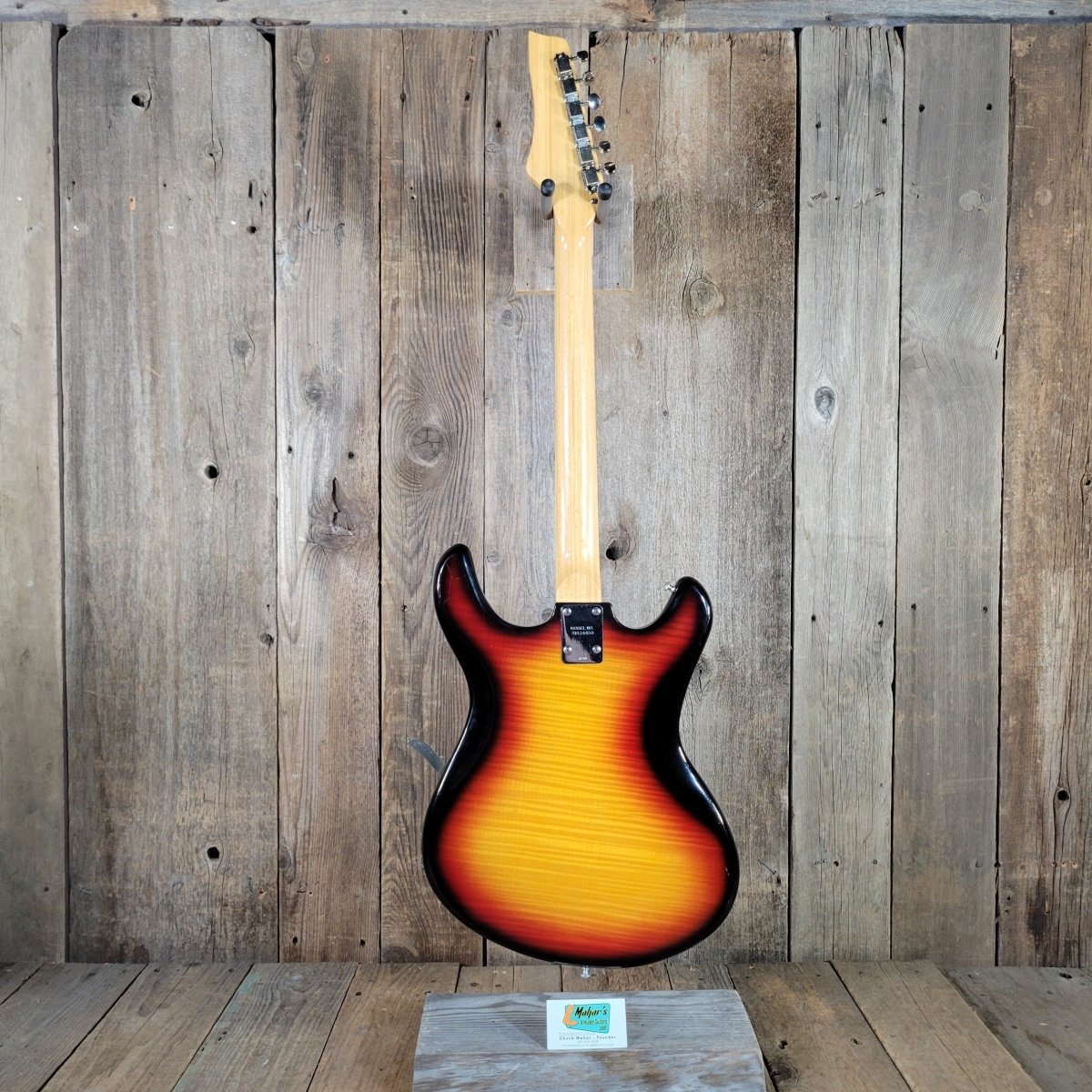 Silvertone Model 1445 Mosrite Style 1960s MIJ w/ original case - Mahar's Vintage Guitars