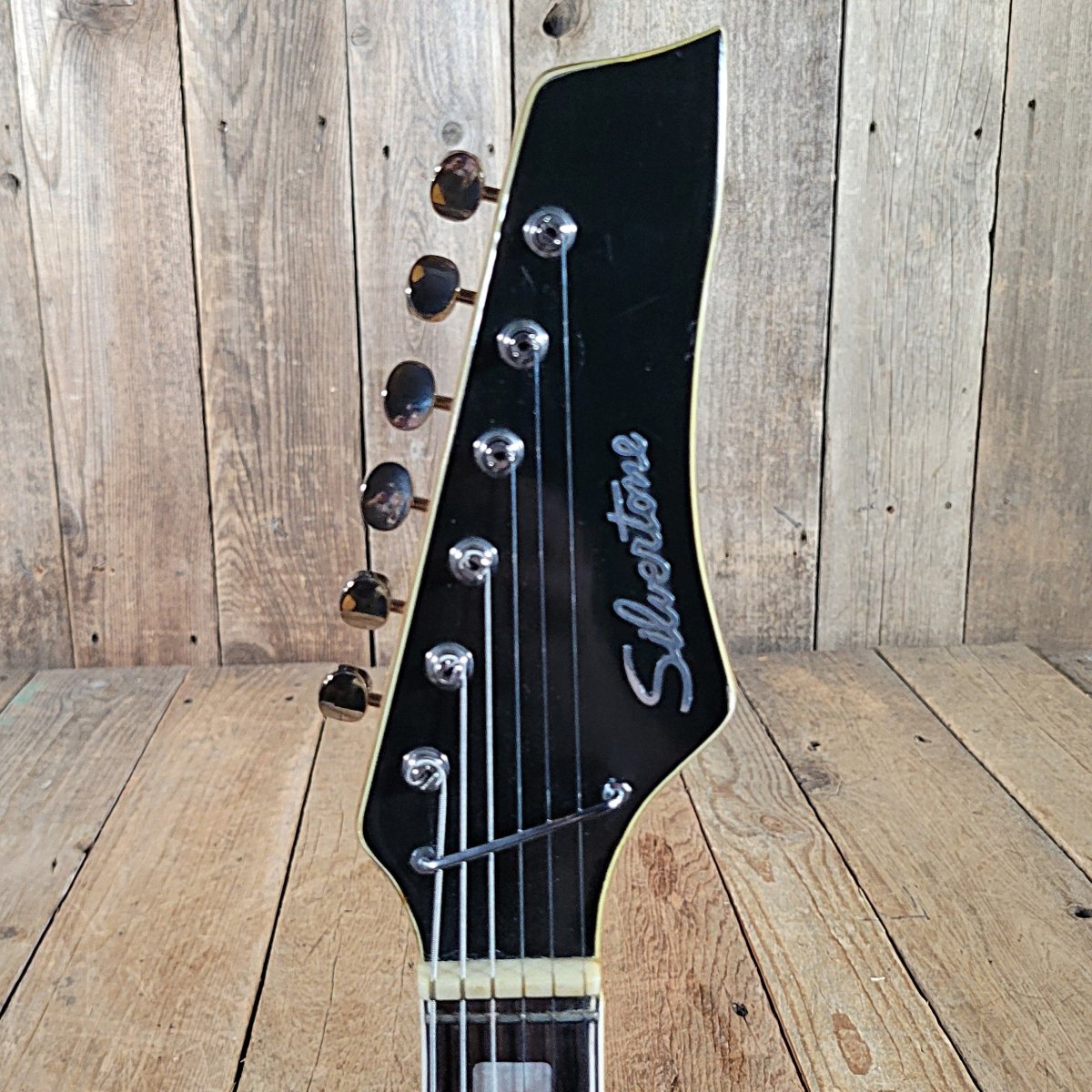 Silvertone Model 1445 Mosrite Style 1960s MIJ w/ original case - Mahar's Vintage Guitars