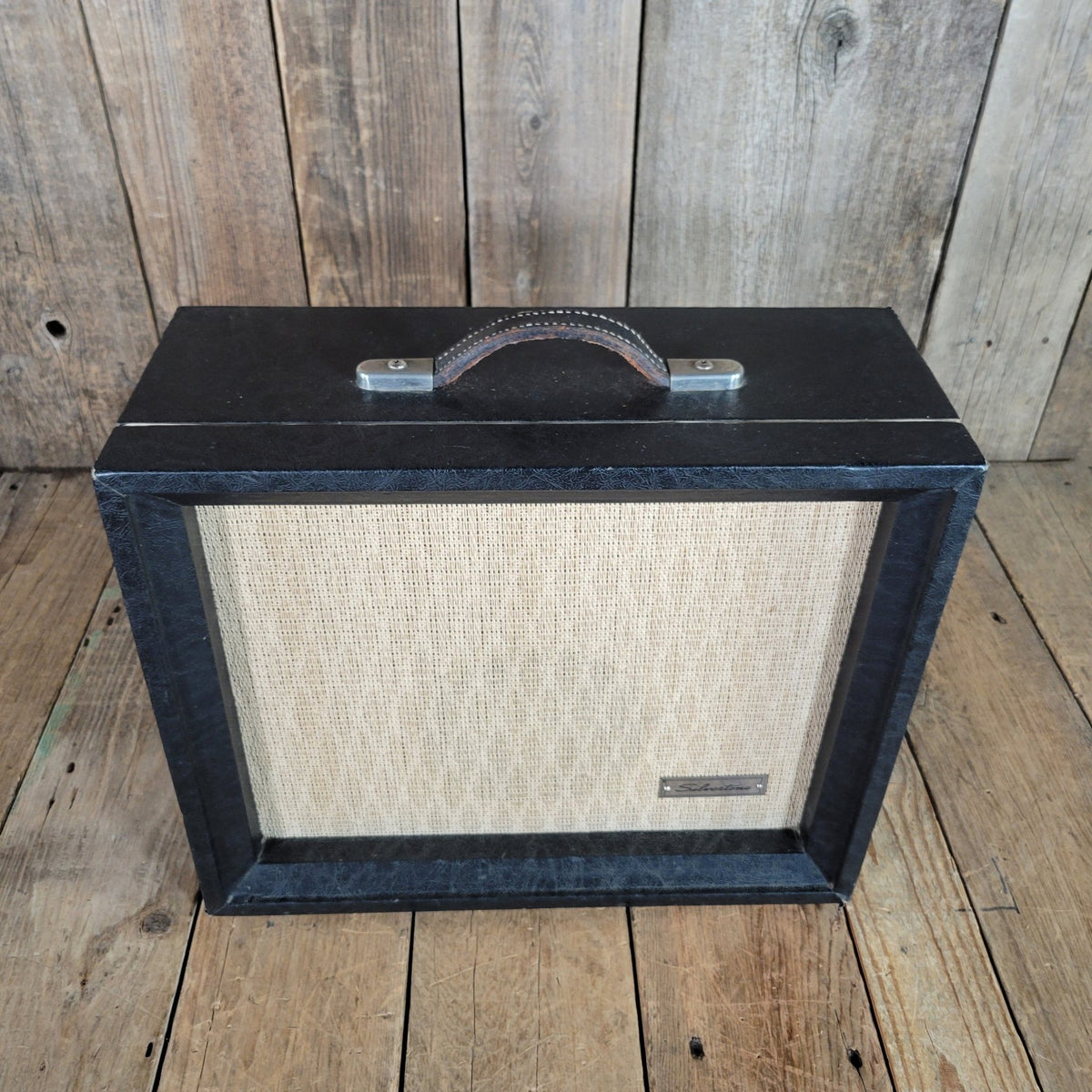 Silvertone Model 1471 1961 - Mahar's Vintage Guitars