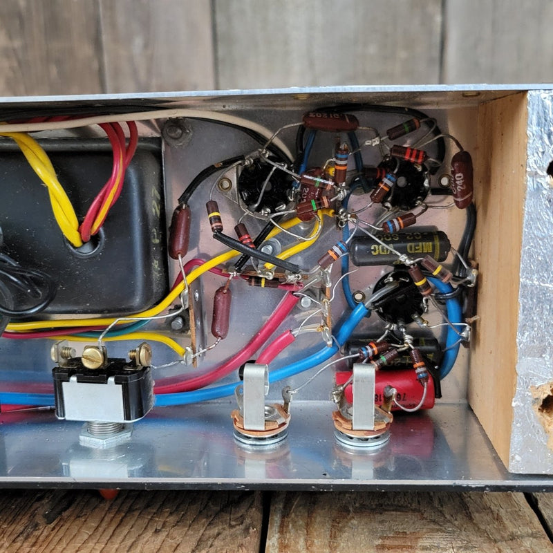 Silvertone Model 1483 Tube Amplifier - 1964 - Mahar's Vintage Guitars