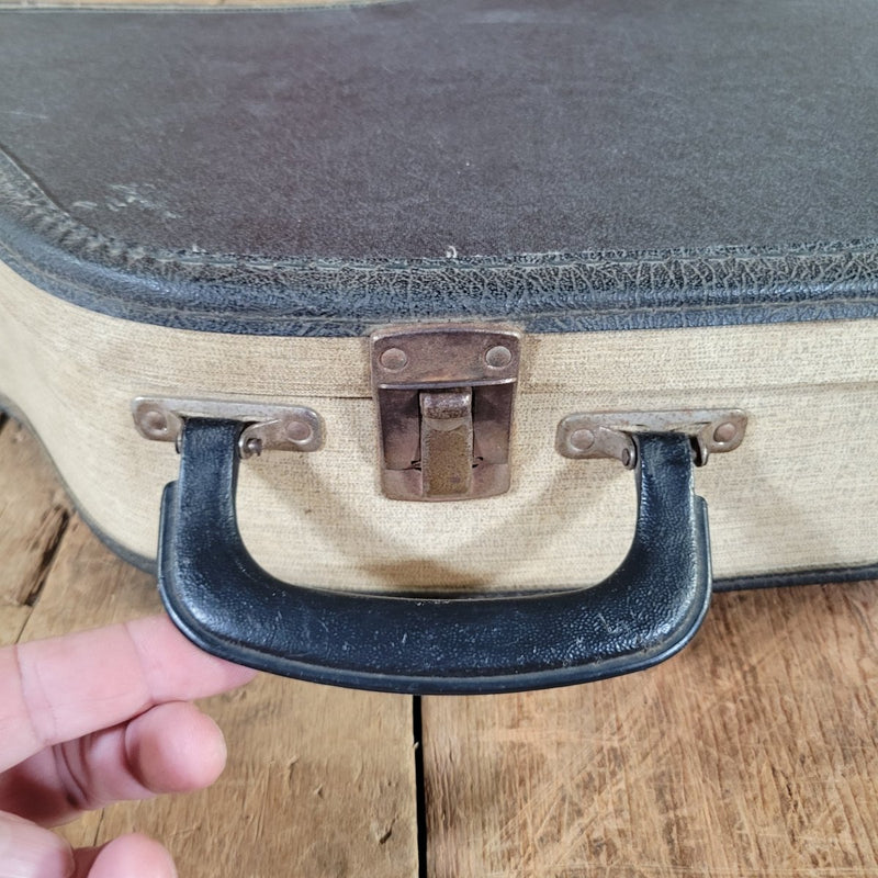 Silvertone Silhouette 1488 1965 w/ Original Case - Mahar's Vintage Guitars