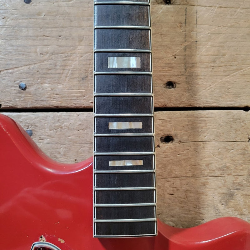 Silvertone Silhouette 1488 1965 w/ Original Case - Mahar's Vintage Guitars