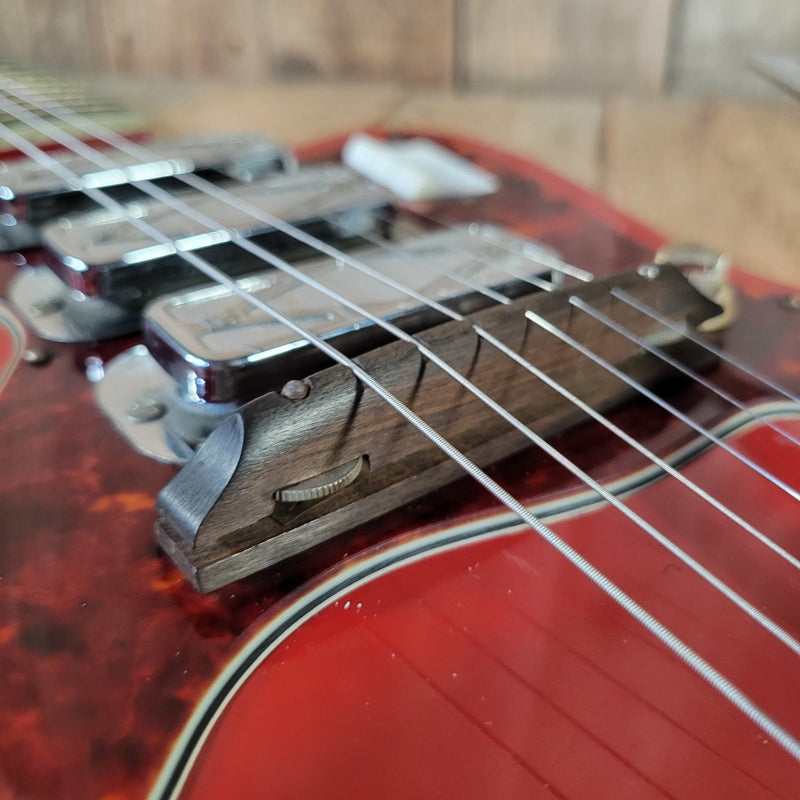 Silvertone Silhouette 1488 1965 w/ Original Case - Mahar's Vintage Guitars