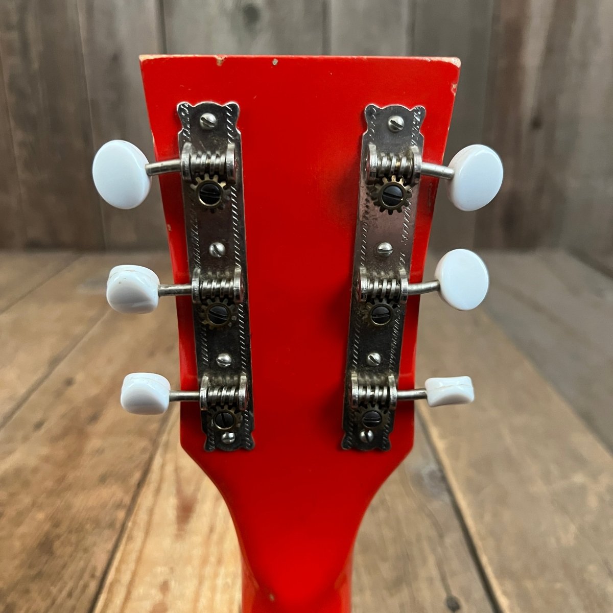 SOLD - Airline Bighorn 1965 Red Vintage Guitar - Mahar's Vintage Guitars