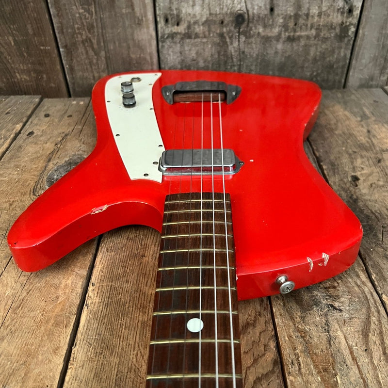 SOLD - Airline Bighorn 1965 Red Vintage Guitar - Mahar's Vintage Guitars
