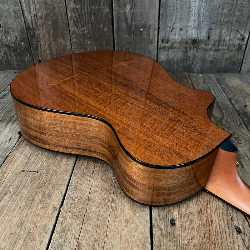 SOLD - Breedlove Concertina CE 2019 Bourbon Burst - Mahar's Vintage Guitars