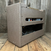 SOLD - DeArmond R25T 2x10" Amplifier 1960 Brown - Mahar's Vintage Guitars