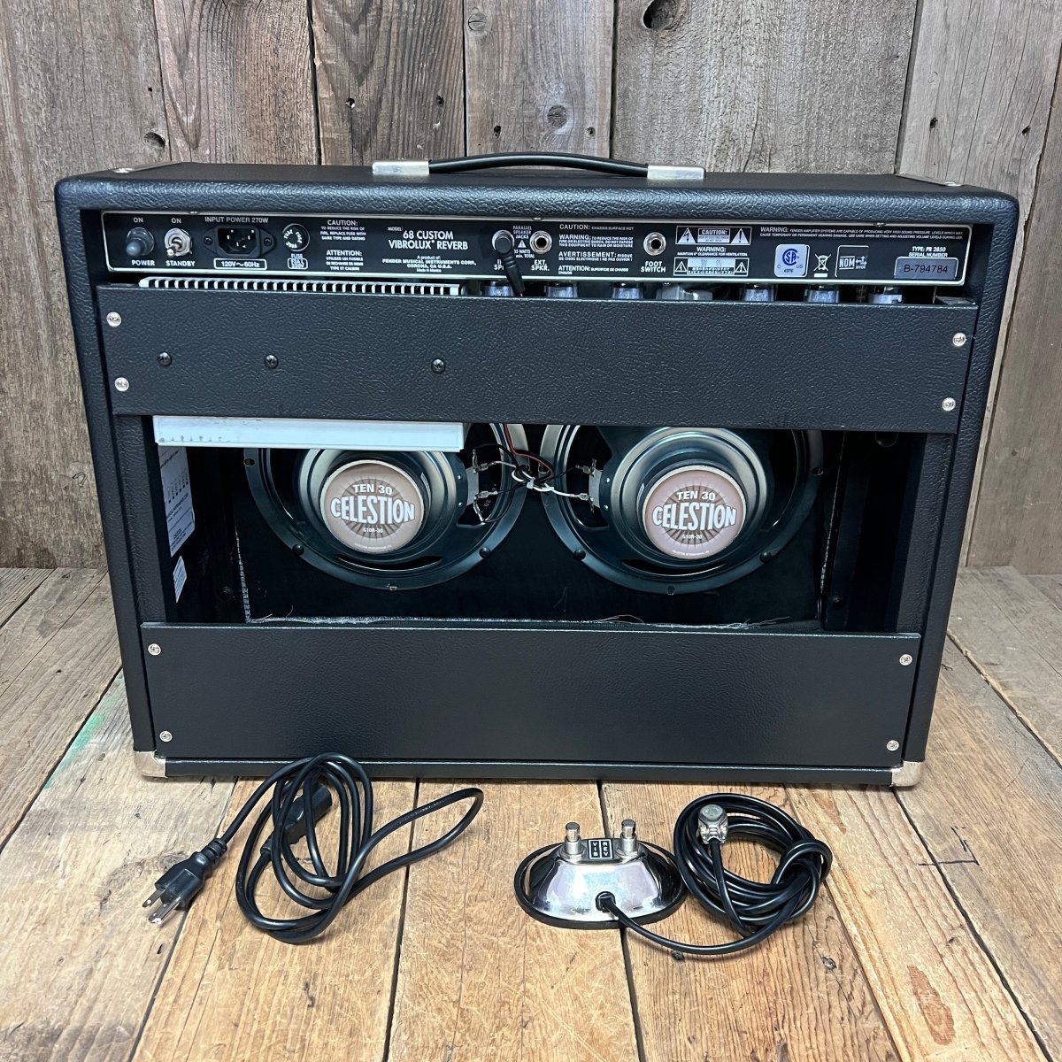 SOLD - Fender 68 Custom Vibrolux Reverb - Amp 2019 - Mahar's Vintage Guitars