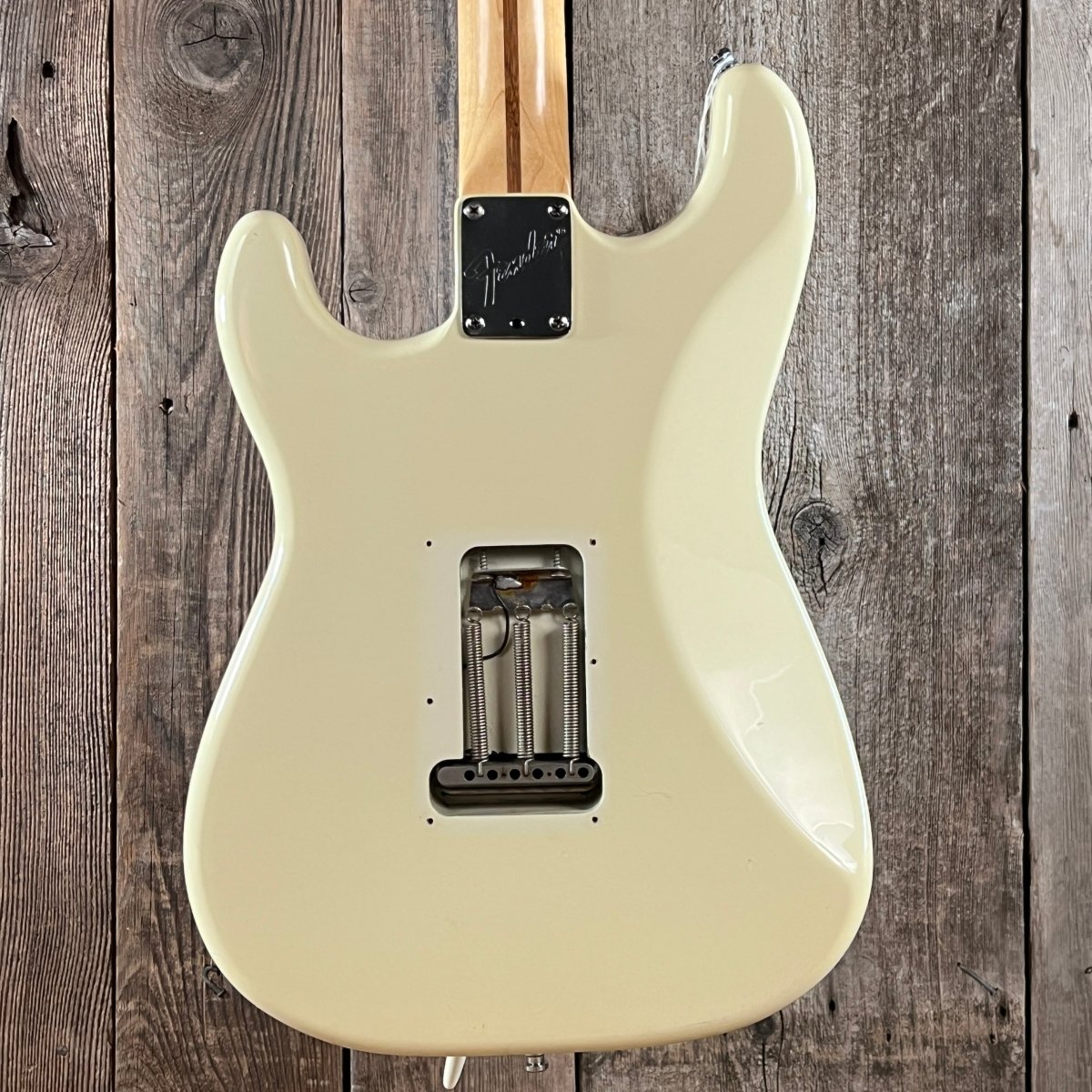 SOLD - Fender American Standard Stratocaster 1988 Olympic White - Mahar's Vintage Guitars