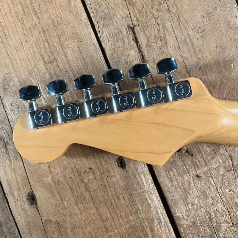SOLD - Fender American Standard Stratocaster 1988 Olympic White - Mahar's Vintage Guitars