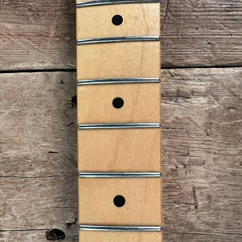 SOLD - Fender American Standard Stratocaster 1988 Olympic White - Mahar's Vintage Guitars