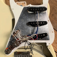 SOLD - Fender American Standard Stratocaster 1988 Olympic White - Mahar's Vintage Guitars