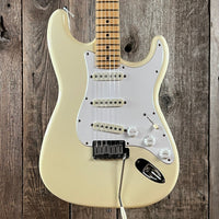 SOLD - Fender American Standard Stratocaster 1988 Olympic White - Mahar's Vintage Guitars