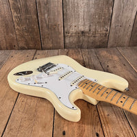 SOLD - Fender American Standard Stratocaster 1988 Olympic White - Mahar's Vintage Guitars