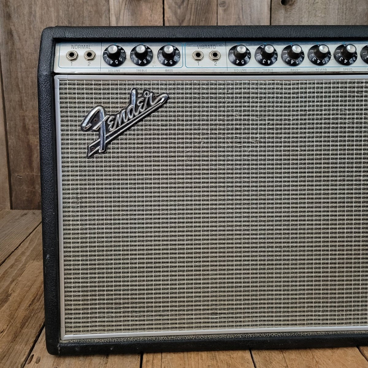 SOLD - Fender Deluxe Reverb AB763 1969 Silver Panel Drip Edge