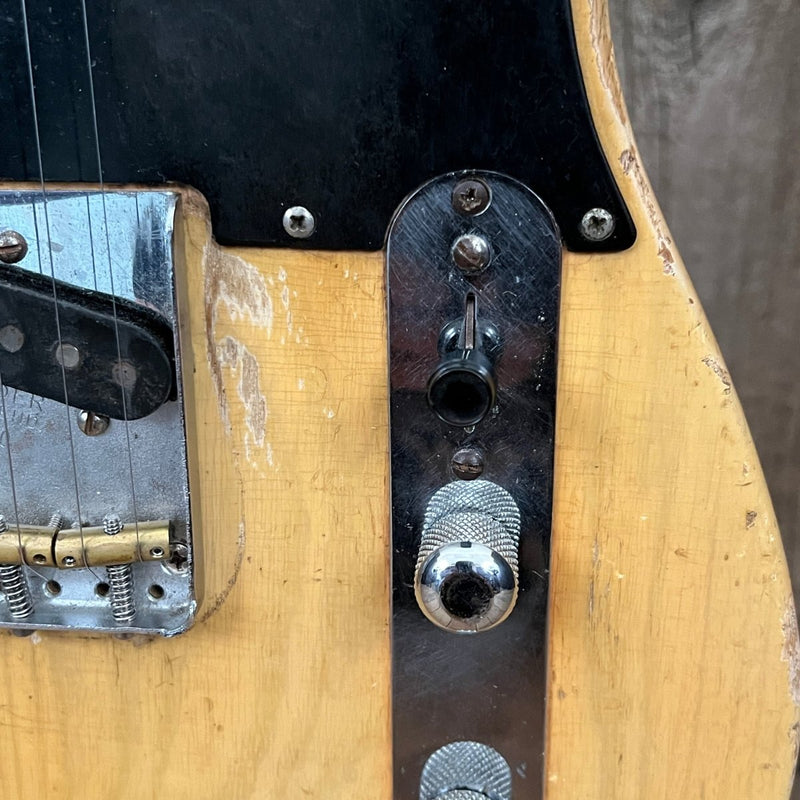 SOLD - Fender Esquire Blackguard 1952 Blonde - Mahar's Vintage Guitars
