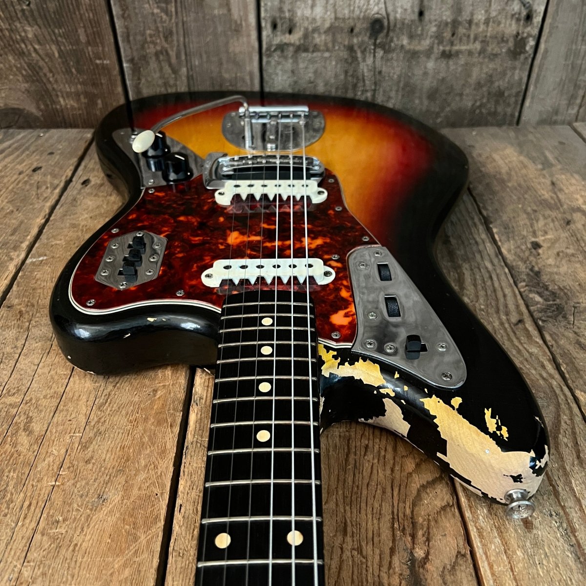 SOLD - Fender Jaguar 1963 Sunburst Pre CBS Vintage Electric Guitar
