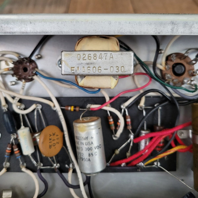 SOLD - Fender Music Master Bass Amplifier - 1981 - Mahar's Vintage Guitars