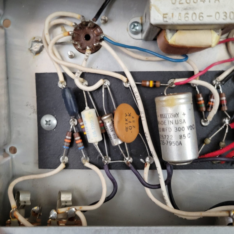 SOLD - Fender Music Master Bass Amplifier - 1981 - Mahar's Vintage Guitars
