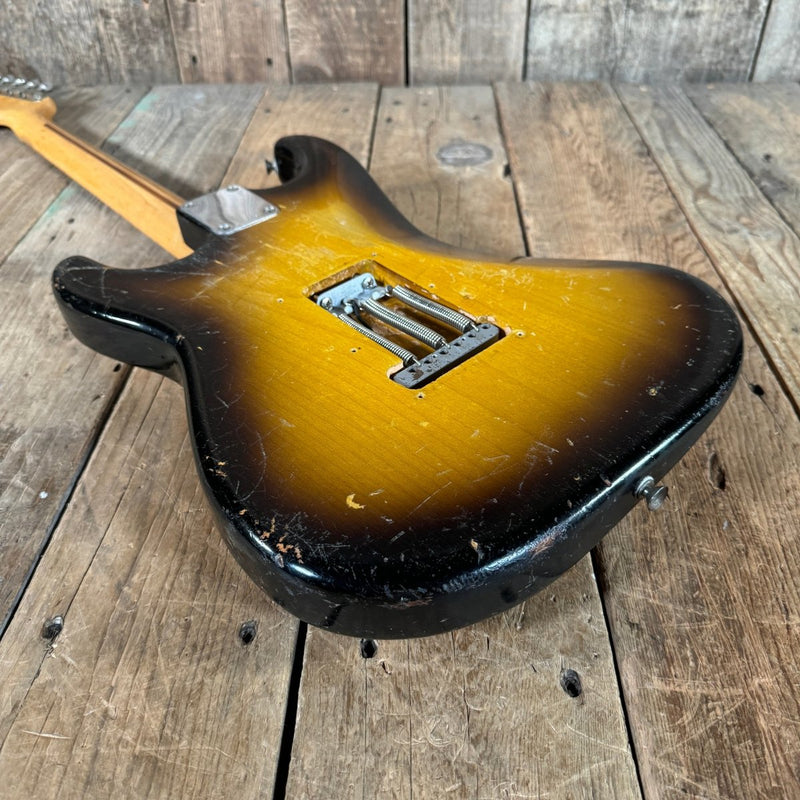 SOLD - Fender Stratocaster 1957 Sunburst - Mahar's Vintage Guitars