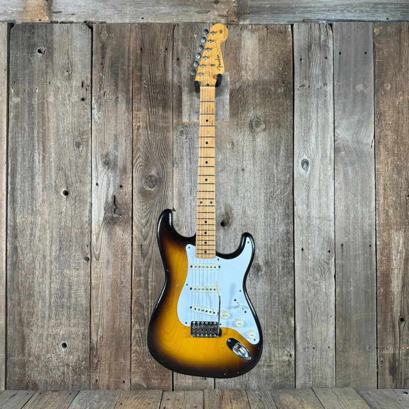SOLD - Fender Stratocaster 1957 Sunburst - Mahar's Vintage Guitars