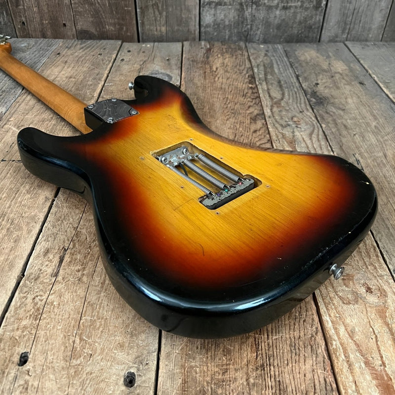 SOLD - Fender Stratocaster 1966 Refret Sunburst - Mahar's Vintage Guitars