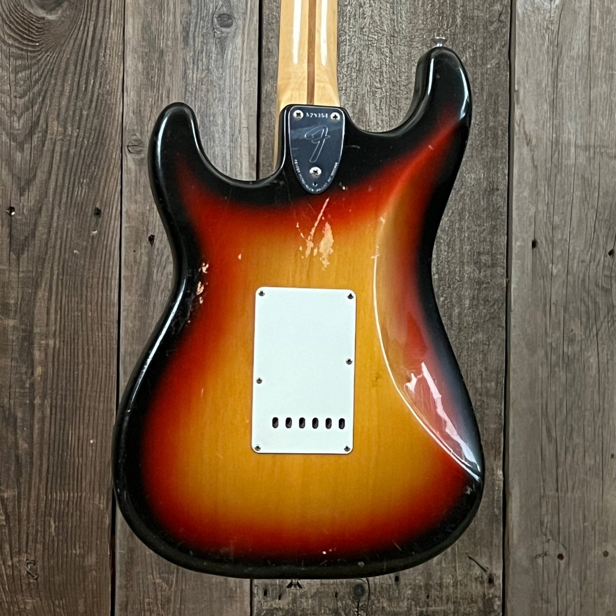 SOLD - Fender Stratocaster 1974 Sunburst - Mahar's Vintage Guitars