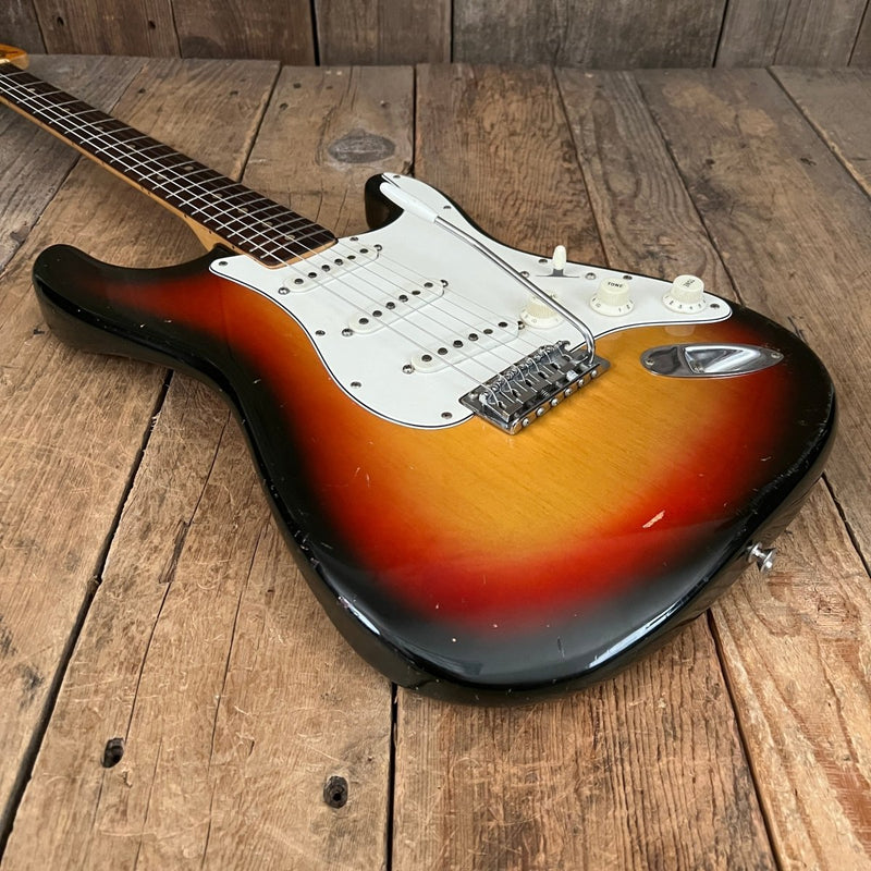 SOLD - Fender Stratocaster 1974 Sunburst - Mahar's Vintage Guitars
