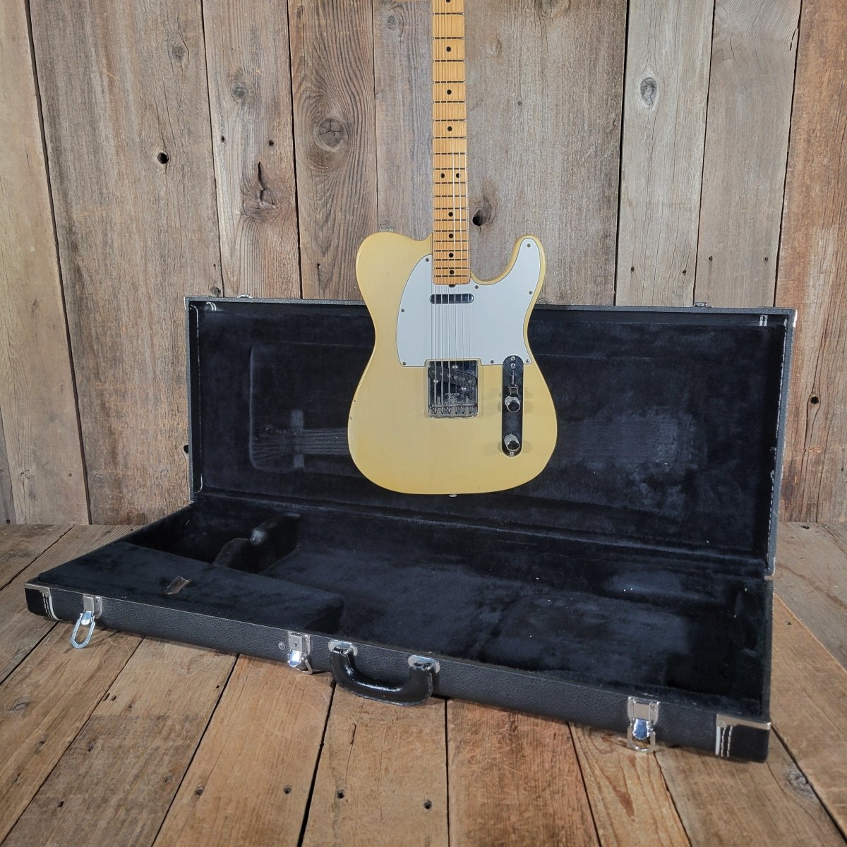 SOLD - Fender Telecaster 1975 Blonde – 100% Original Vintage Electric Guitar - Mahar's Vintage Guitars