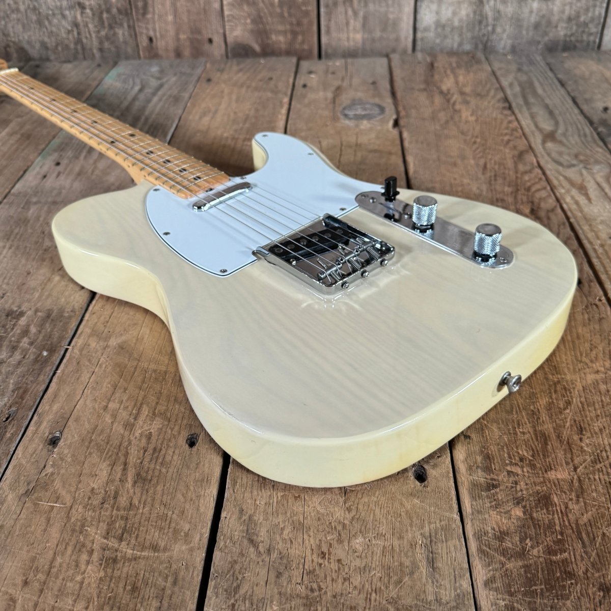 SOLD - Fender Telecaster 1975 White Blonde - Mahar's Vintage Guitars