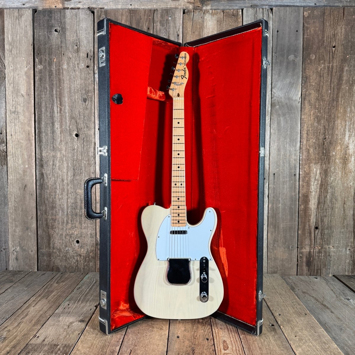 SOLD - Fender Telecaster 1975 White Blonde - Mahar's Vintage Guitars