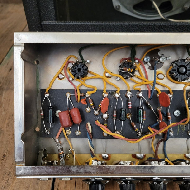 SOLD - Fender Vibro Champ 1964 FEIC Pre CBS Vintage Guitar Amp - Mahar's Vintage Guitars